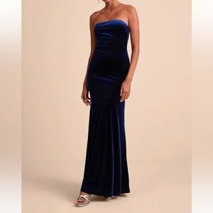 Lulu's Strapless Velvet Dress in Navy Blue